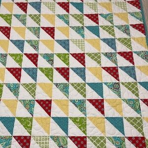 Colorful Triangle Patchwork Quilt - White with Red, Blue, Green, Yellow Accents